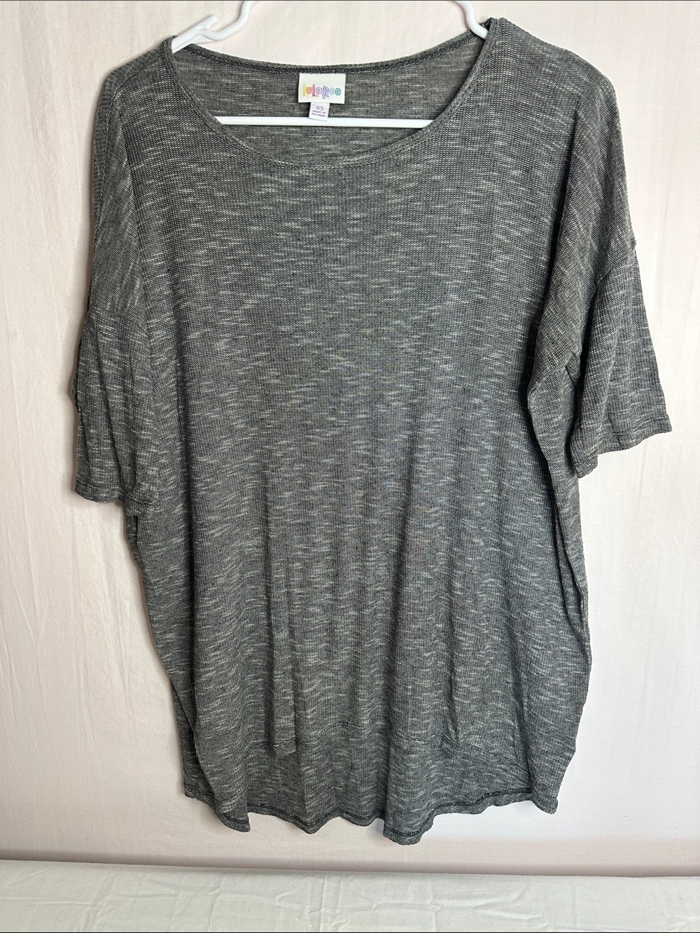 LuLaRoe Gray Heathered Short Sleeve Tee